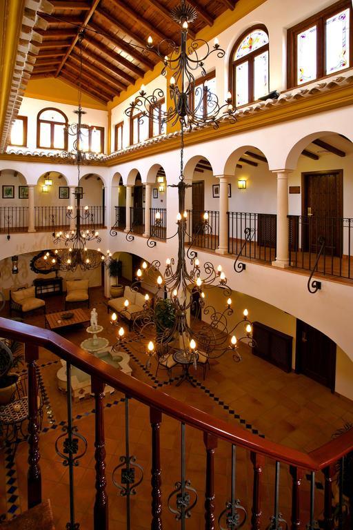 韦尔塔德拉斯帕洛马斯酒店 普里埃格·德·科尔多巴 外观 照片
